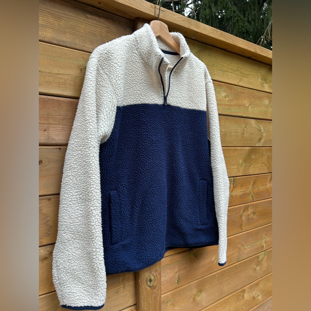 Men’s Super simple cozy comfy Sherpa style quarter zip XL sweater